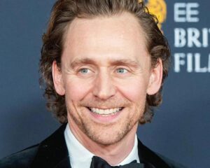 Tom Hiddleston Profile